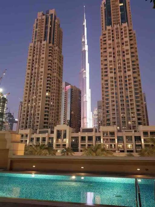 Lux 1Br 2 Min To Burj Khalifa Apartment Дубай Екстериор снимка