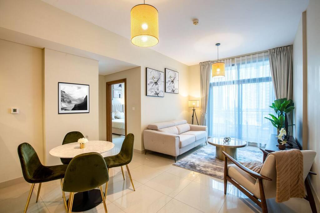 Lux 1Br 2 Min To Burj Khalifa Apartment Дубай Екстериор снимка