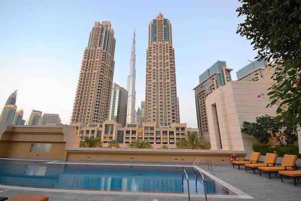 Lux 1Br 2 Min To Burj Khalifa Apartment Дубай Екстериор снимка