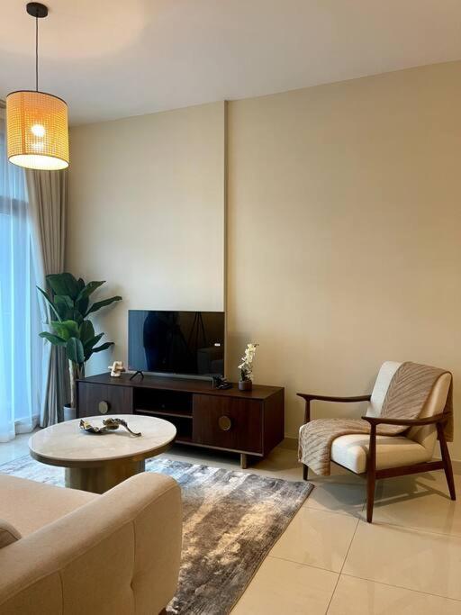 Lux 1Br 2 Min To Burj Khalifa Apartment Дубай Екстериор снимка
