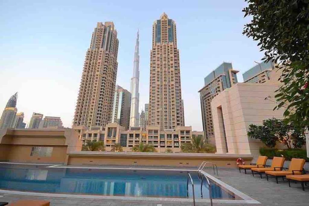 Lux 1Br 2 Min To Burj Khalifa Apartment Дубай Екстериор снимка